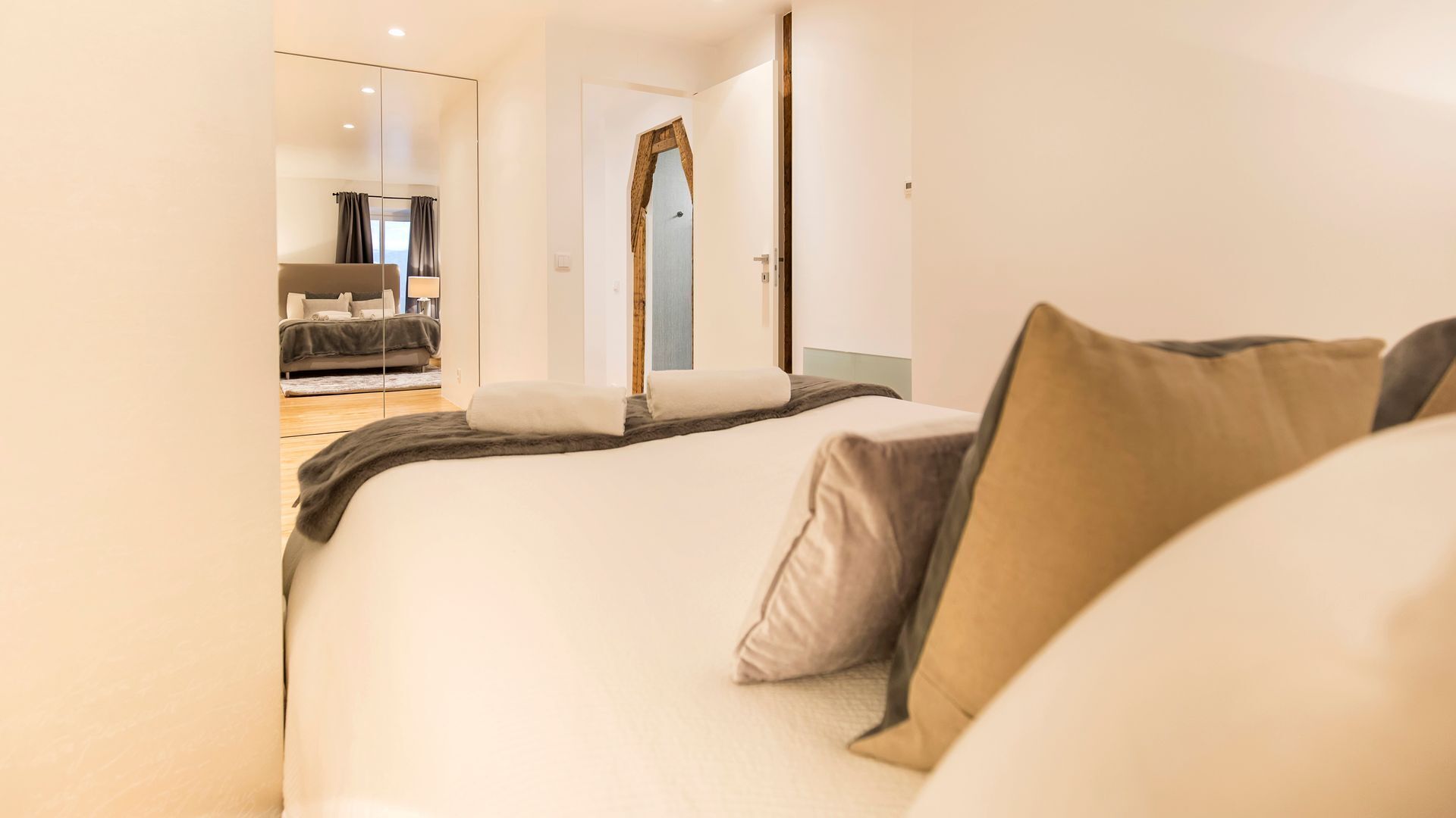 2 chambres, fer et planche à repasser, Wi-Fi gratuit, draps fournis