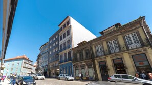 Exterior - Modern Loft in City Center by LovelyStay (Porto)