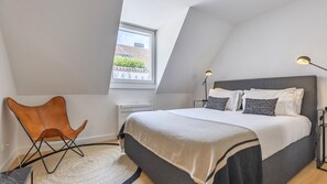 2 chambres, fer et planche à repasser, Wi-Fi gratuit, draps fournis
