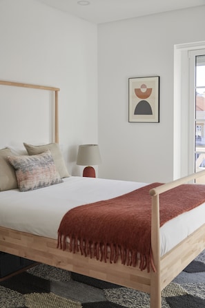 3 bedrooms, iron/ironing board, travel crib, free WiFi
