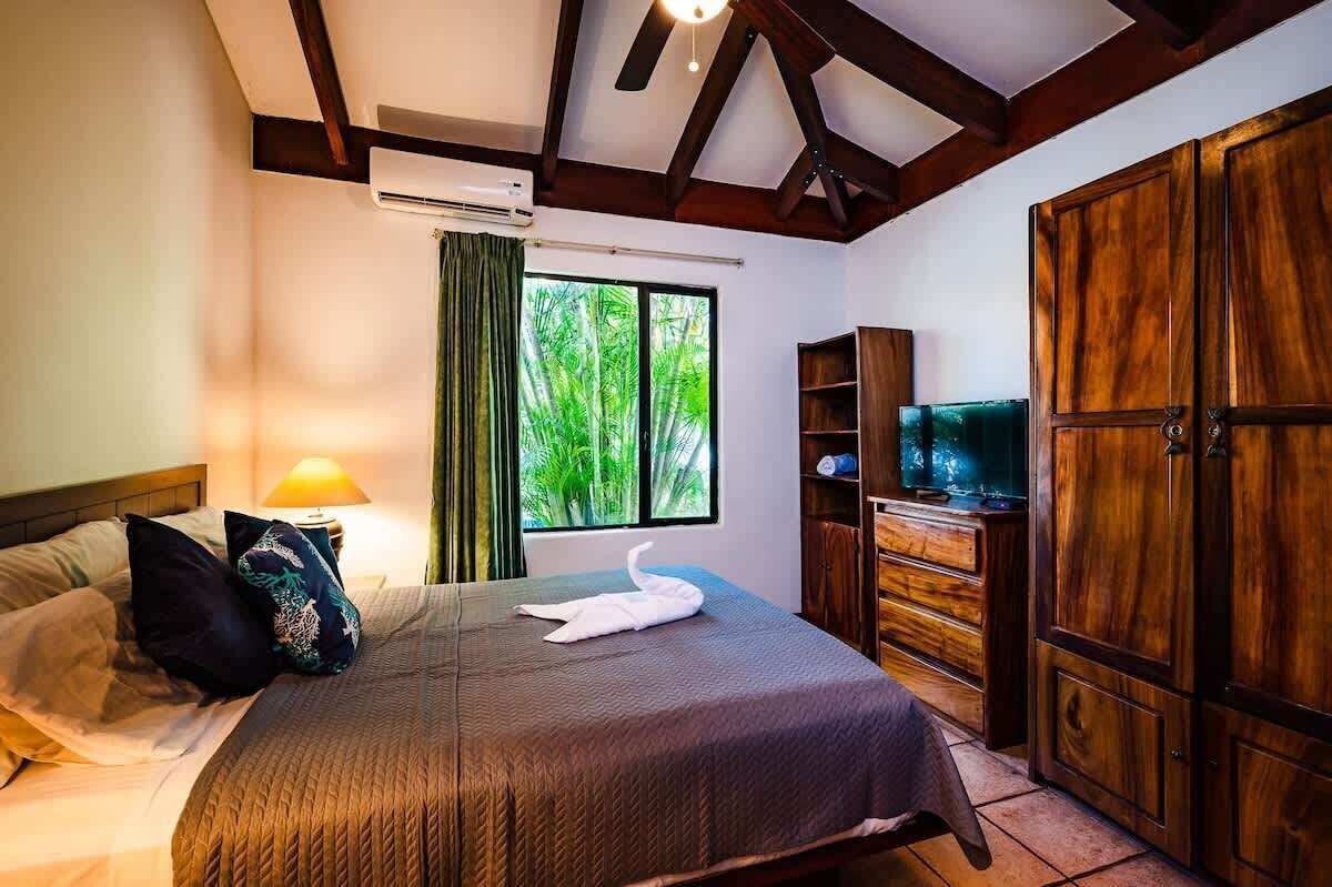 2 bedrooms, iron/ironing board, travel crib, WiFi