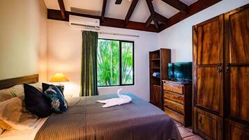 2 bedrooms, iron/ironing board, travel crib, WiFi