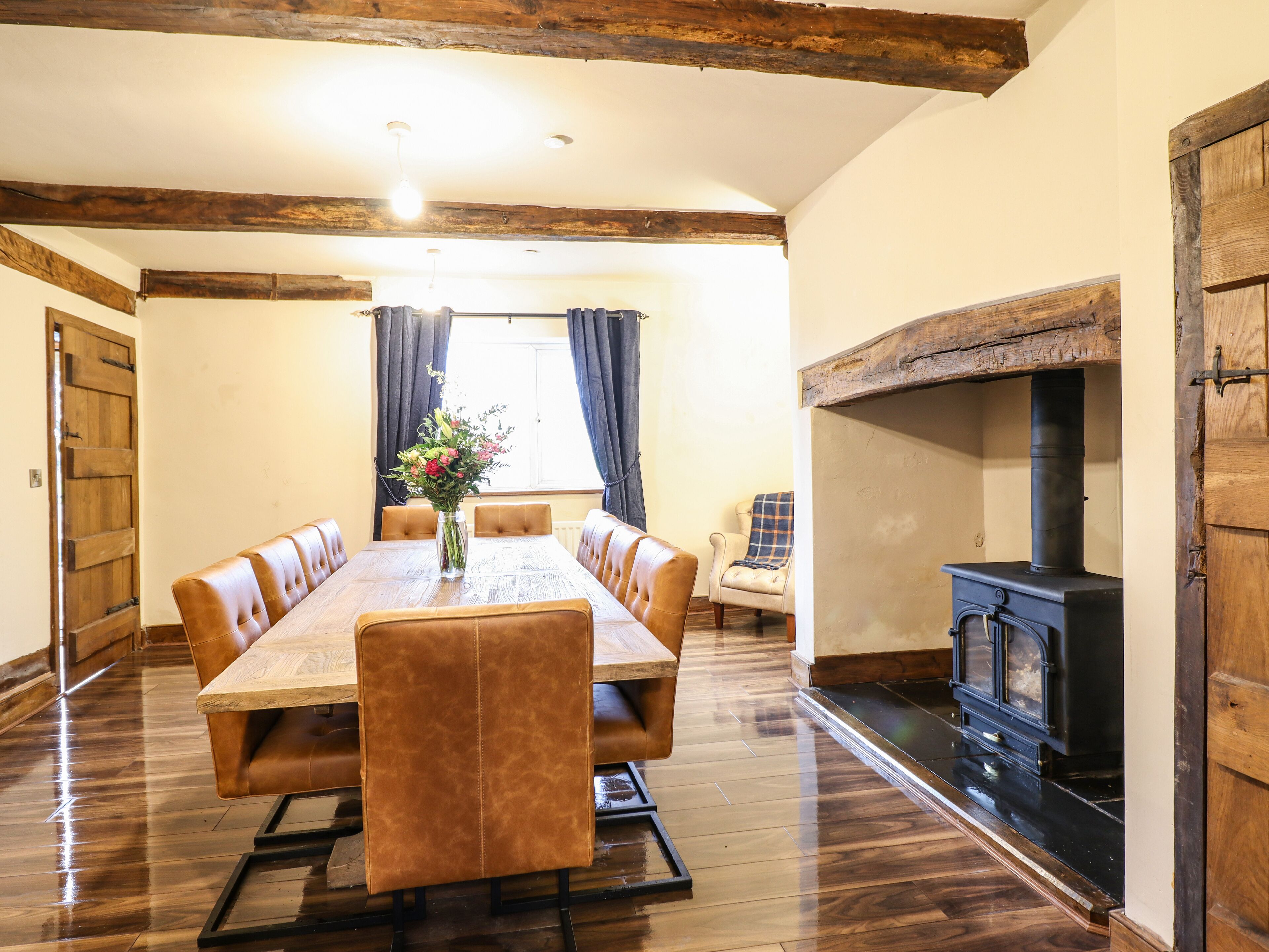 平房 | 私人廚房 | 電冰箱、電熱水壺、烤麵包機、鍋具/餐盤/廚房用品