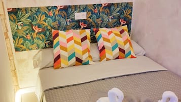 1 slaapkamer, een strijkplank/strijkijzer, gratis wifi, beddengoed