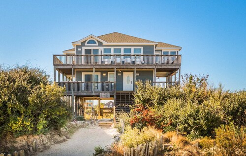 Casa Bonita - 4x4 Carova Beach, Semi-Oceanfront, Panoramic Ocean Views, Hot Tub, Events