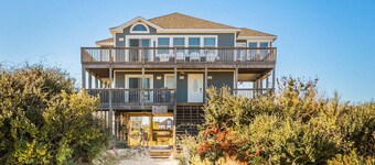 Casa Bonita - 4x4 Carova Beach, Semi-Oceanfront, Panoramic Ocean Views, Hot Tub, Events