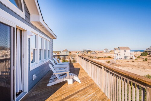 Casa Bonita - 4x4 Carova Beach, Semi-Oceanfront, Panoramic Ocean Views, Hot Tub, Events