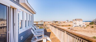 Casa Bonita - 4x4 Carova Beach, Semi-Oceanfront, Panoramic Ocean Views, Hot Tub, Events
