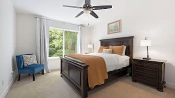 3 bedrooms, desk, iron/ironing board, WiFi