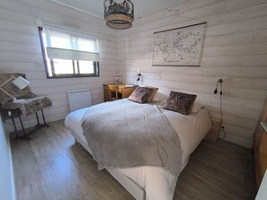 2 Schlafzimmer, Bügeleisen/Bügelbrett, Reisekinderbett, kostenloses WLAN