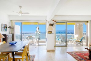 Interior - On la Croisette XXL 1 bedroom with amazing sea view (Cannes)