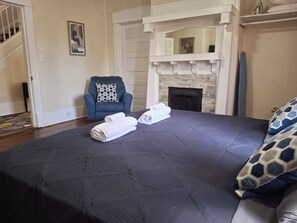 4 habitaciones, tabla de planchar con plancha y wifi gratis 