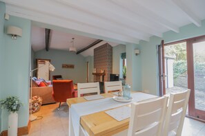 Living room - Camerton Hall Cottage (Workington)