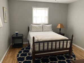 3 slaapkamers, een bureau, een strijkplank/strijkijzer, gratis wifi
