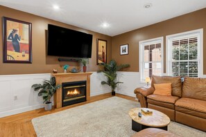 Smart TV, video games