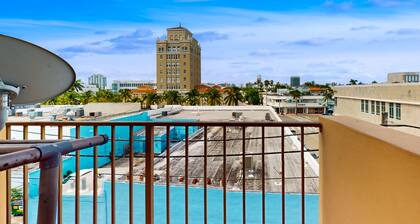 Snowbird-Friendly Condo with WiFi, Central AC- Short Walk to the Beach
