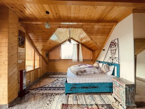 9 bedrooms, free WiFi