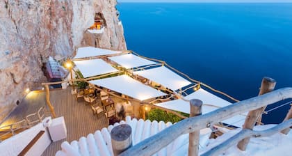 Eulalia Dos - Three Bedroom Villa, Sleeps 6