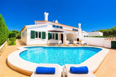 Eulalia Dos - Three Bedroom Villa, Sleeps 6
