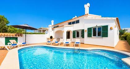 Eulalia Uno - Three Bedroom Villa, Sleeps 6