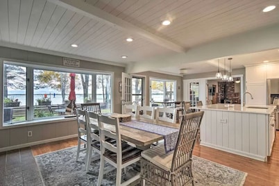 Grand Lake Gem with Private Boat Slip and Grills!