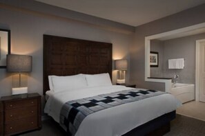 2 bedrooms, in-room safe, iron/ironing board, free WiFi