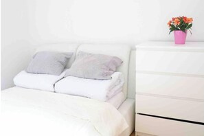 5 bedrooms, iron/ironing board, free WiFi, bed sheets - Soltyka 5 rooms Apartment (Kraków)