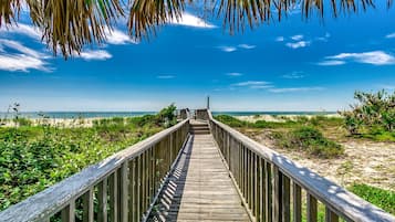 Rumah, Beberapa Tempat Tidur | Pantai