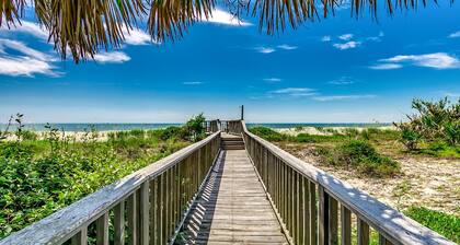 Arthur Oxner by Peace Vacations