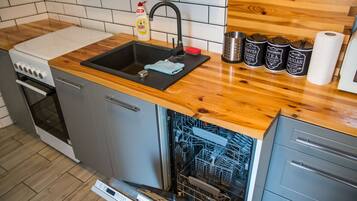 Lägenhet City | Eget kök | Vattenkokare och grytor/köksredskap