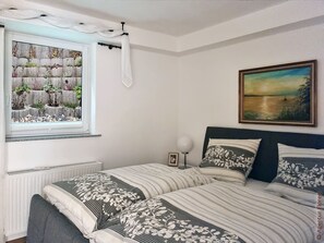 3 Schlafzimmer, kostenloses WLAN, Bettwäsche, Rollstuhlgeeignet