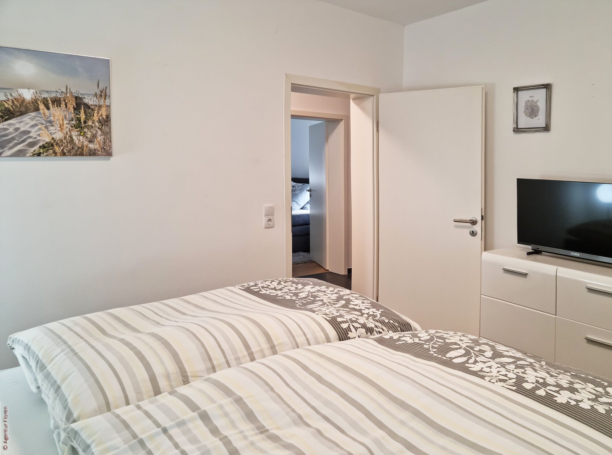 3 室のベッドルーム、WiFi (無料)、ベッドシーツ、車椅子でアクセスできる設備