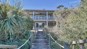 Maison, 5 chambres | Extérieur