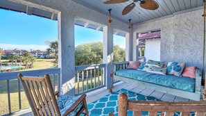 Villa, 5 chambres | Balcon