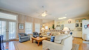 Maison, 5 chambres | Salle de séjour