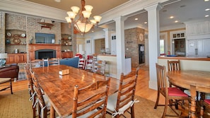 House, Multiple Beds | Private kitchen | Oven - Endless View by Peace Vacations (Georgetown)