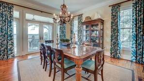 House, 5 Bedrooms | Private kitchen | Oven - Marsh House by Peace Vacations (Georgetown)