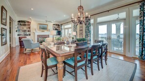Private kitchen - Marsh House by Peace Vacations (Georgetown)
