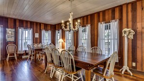 House, Multiple Beds | Dining - Kitchens Creek by Peace Vacations (Georgetown)