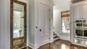 House, 4 Bedrooms