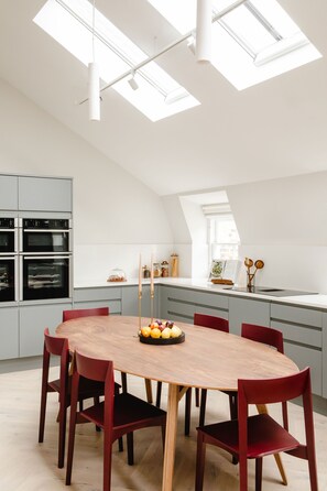 Interior detail - 74-78 Marylebone Lane (London)