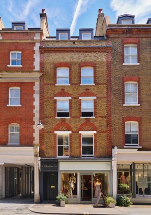 Exterior - 74-78 Marylebone Lane (London)