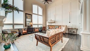 獨棟房屋, 6 間臥室 | 客廳 | 壁爐