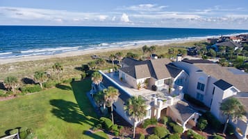 Villa, 3 Bedrooms | Beach