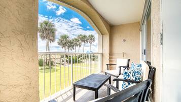 Villa, 3 Bedrooms | Balcony