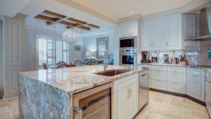 Maison, 4 chambres | Cuisine privée | Four