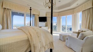 Ferienhaus, 6 Schlafzimmer | 6 Schlafzimmer, individuell dekoriert, individuell eingerichtet