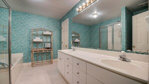 Apartamento, 3 habitaciones | Baño | Toallas