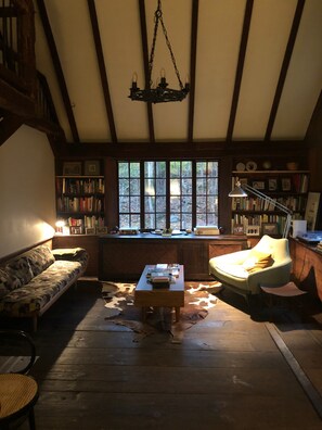 Smart-TV, Kamin, Computerbildschirme, Drucker