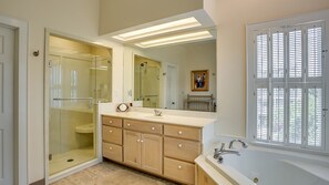 Casa, 6 habitaciones | Baño | Toallas 